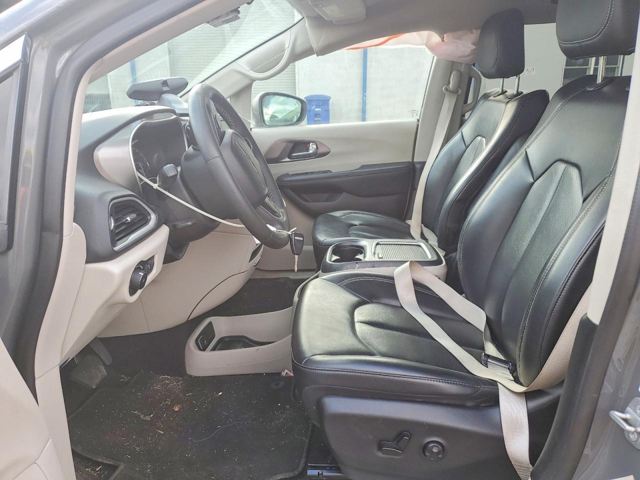 2023 Chrysler Pacifica Touring L - Фото 7