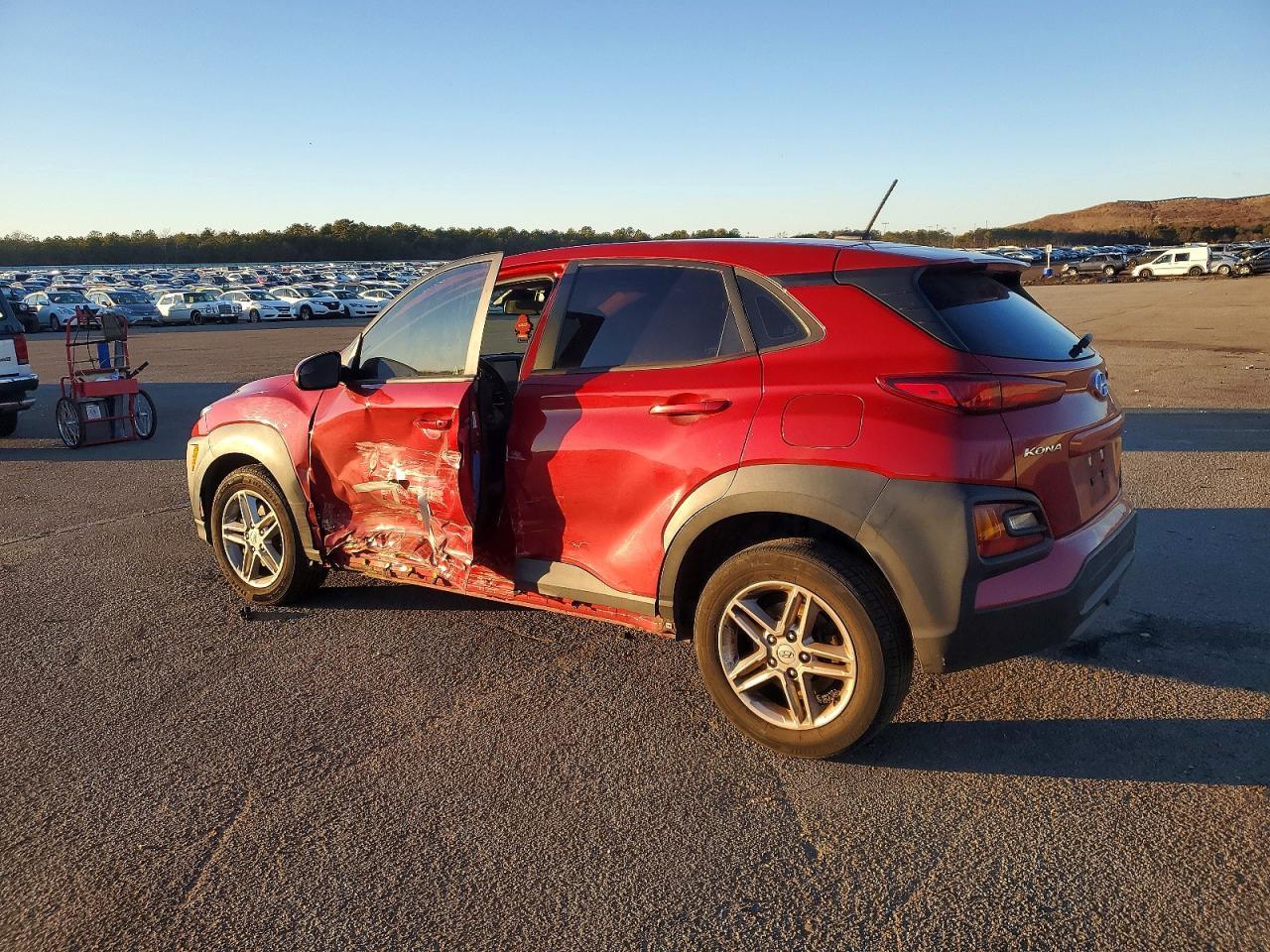 2021 Hyundai Kona Se - Image 2