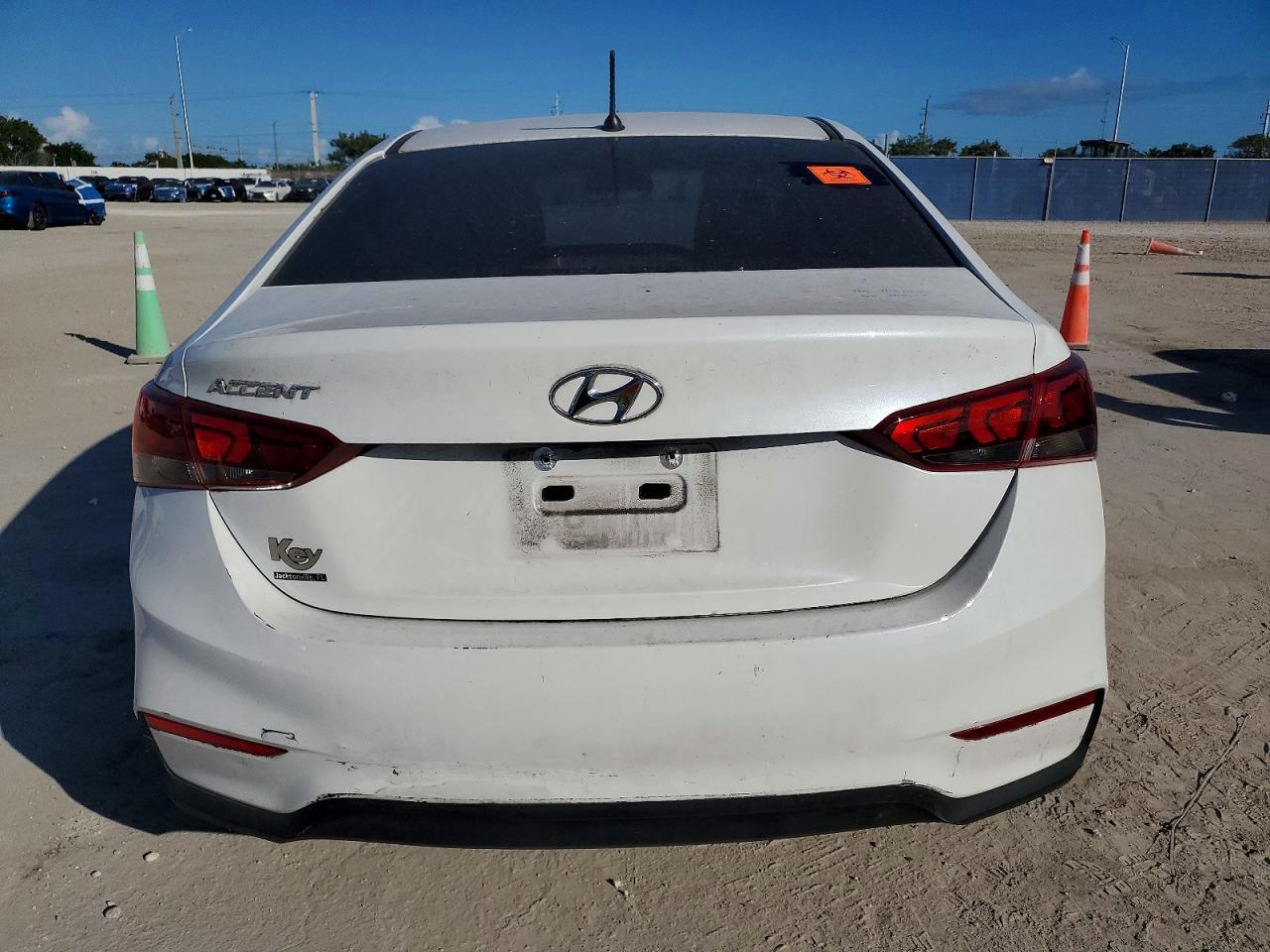 2022 Hyundai Accent Se - Image 6