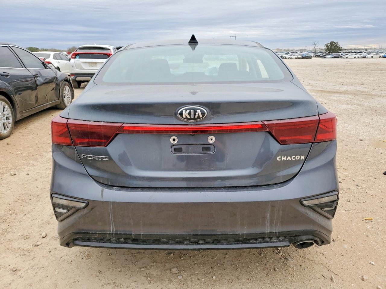 2021 Kia Forte Fe - Фото 6