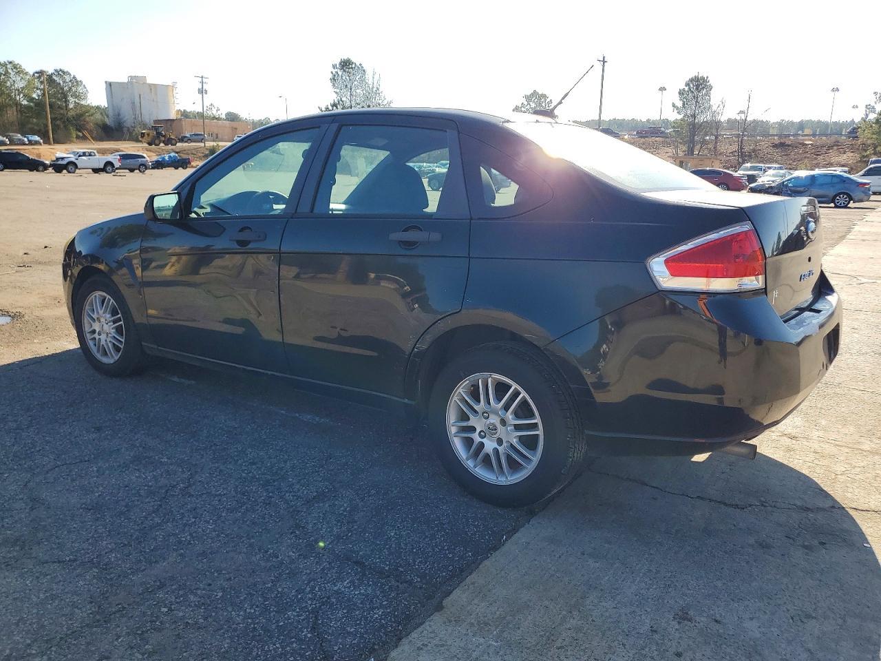 2009 Ford Focus - Фото 2