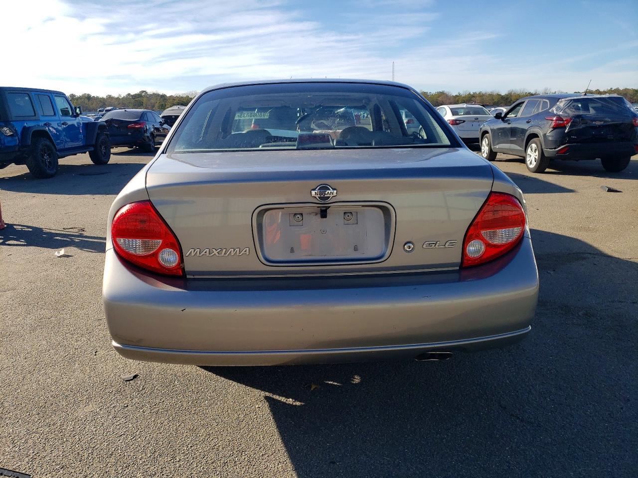 2001 Nissan Maxima Gxe - Фото 6