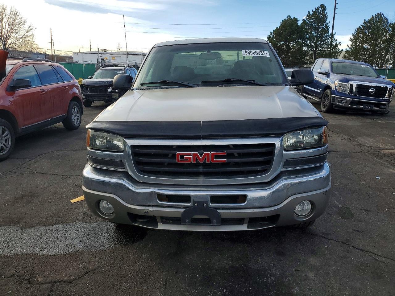 2003 GMC New Sierra K1500 - Фото 5