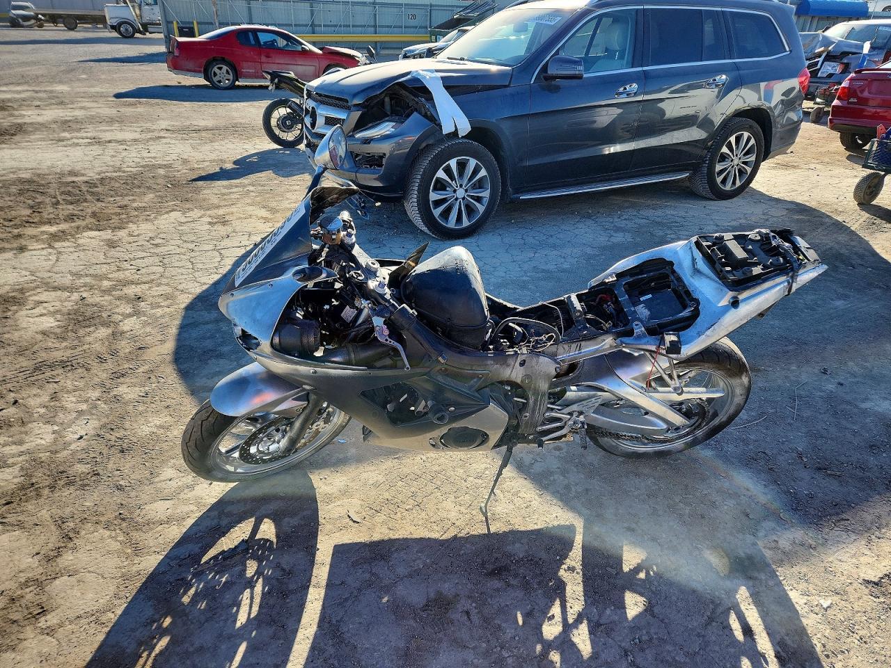2003 Yama Yzfr6 L - Image 3