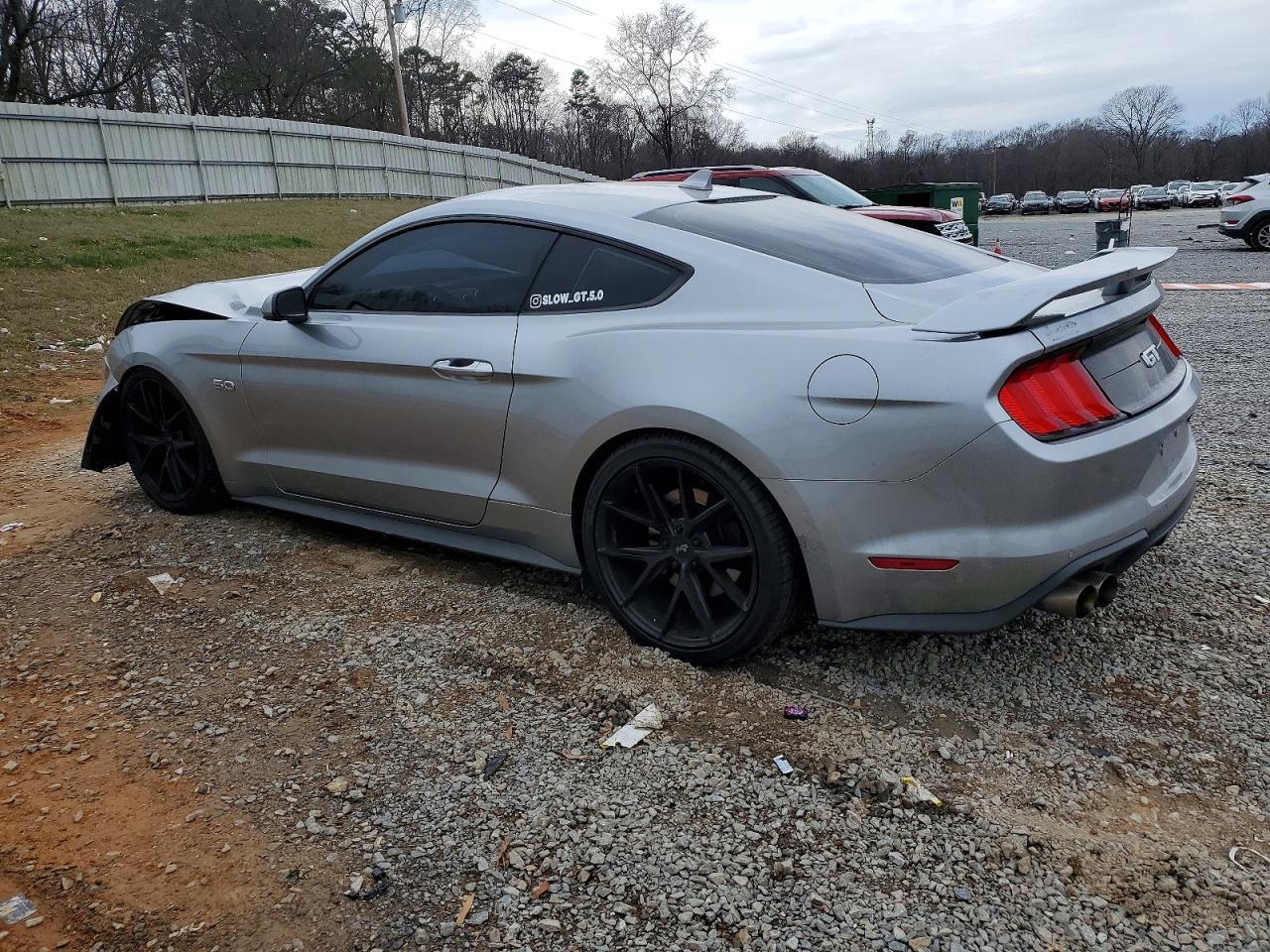 2021 Ford Mustang Gt - Фото 2