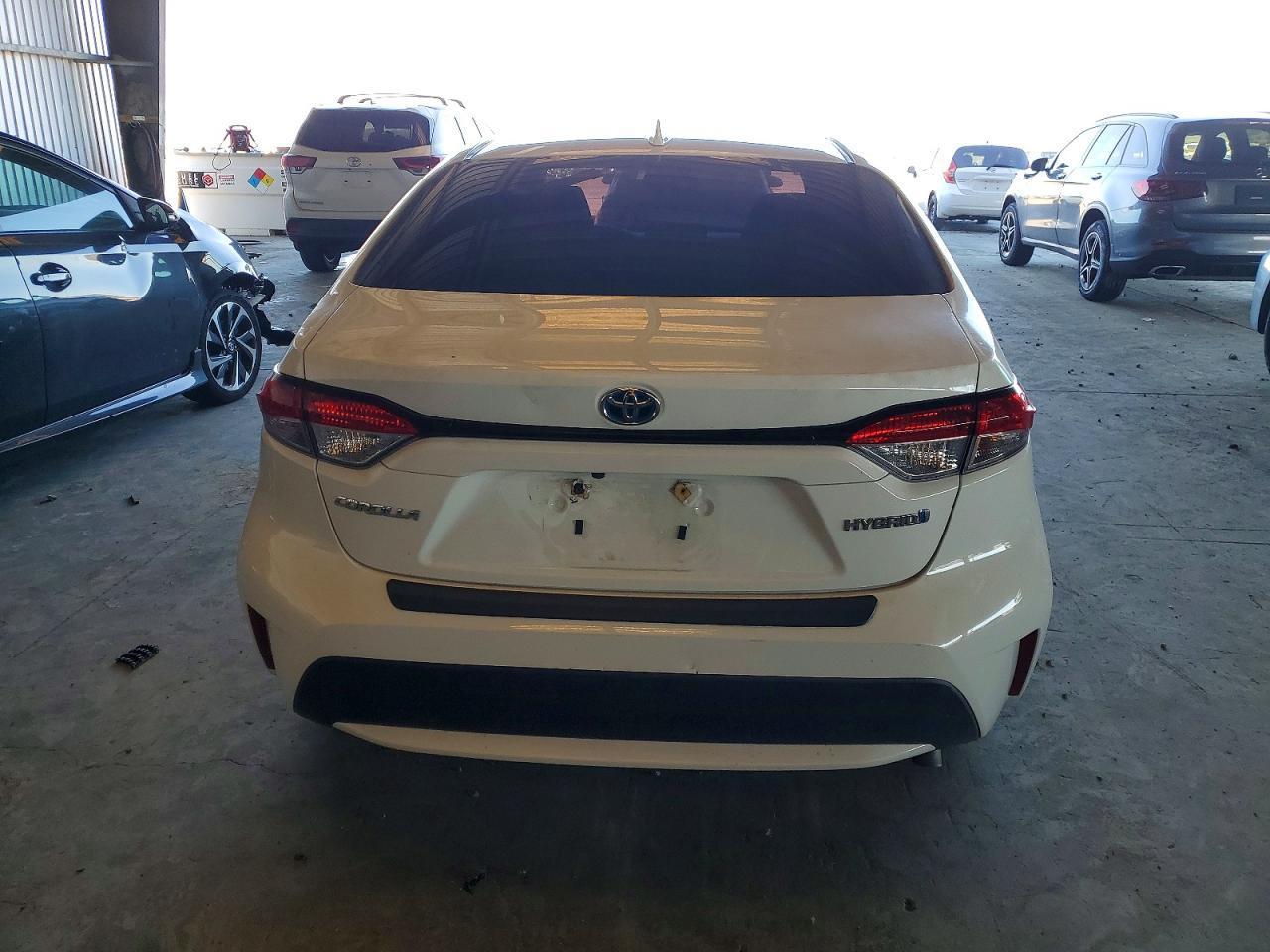 2021 Toyota Corolla Hybrid Le - Фото 6