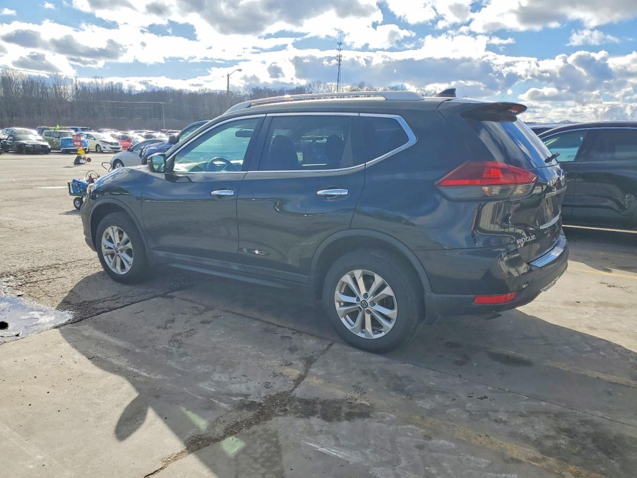 2018 Nissan Rogue S - Фото 2