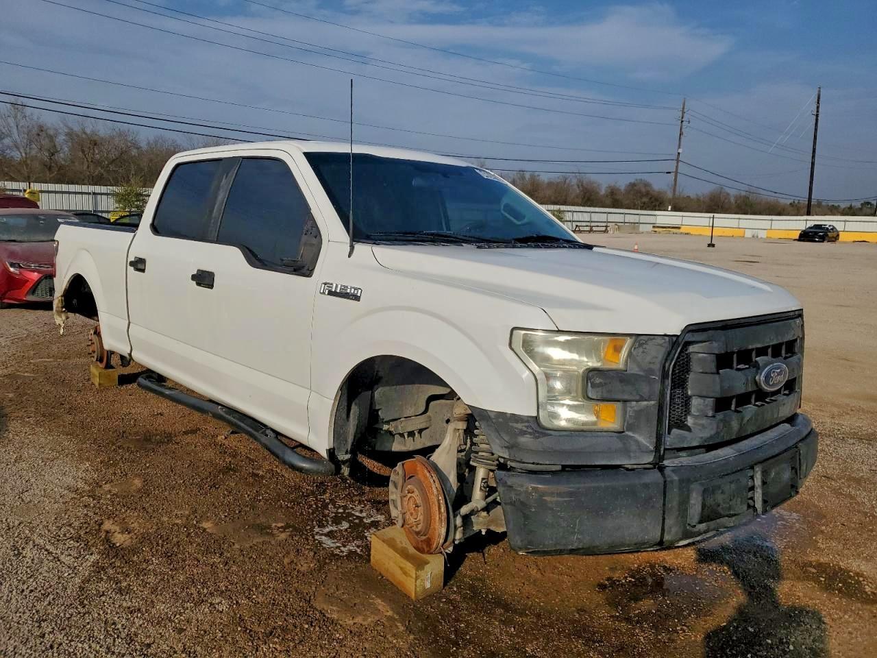 2016 Ford F150 Supercrew - Фото 4