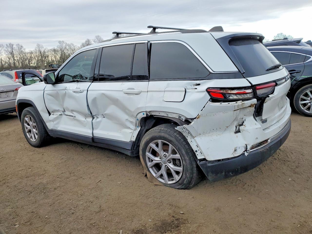 2022 Jeep Grand Cherokee Limited - Фото 2