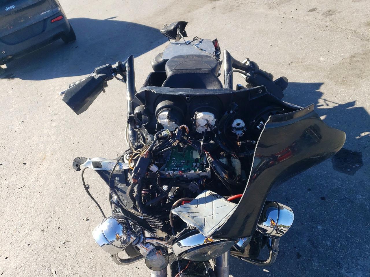 2011 Harley-Davidson Flhtk - Фото 5
