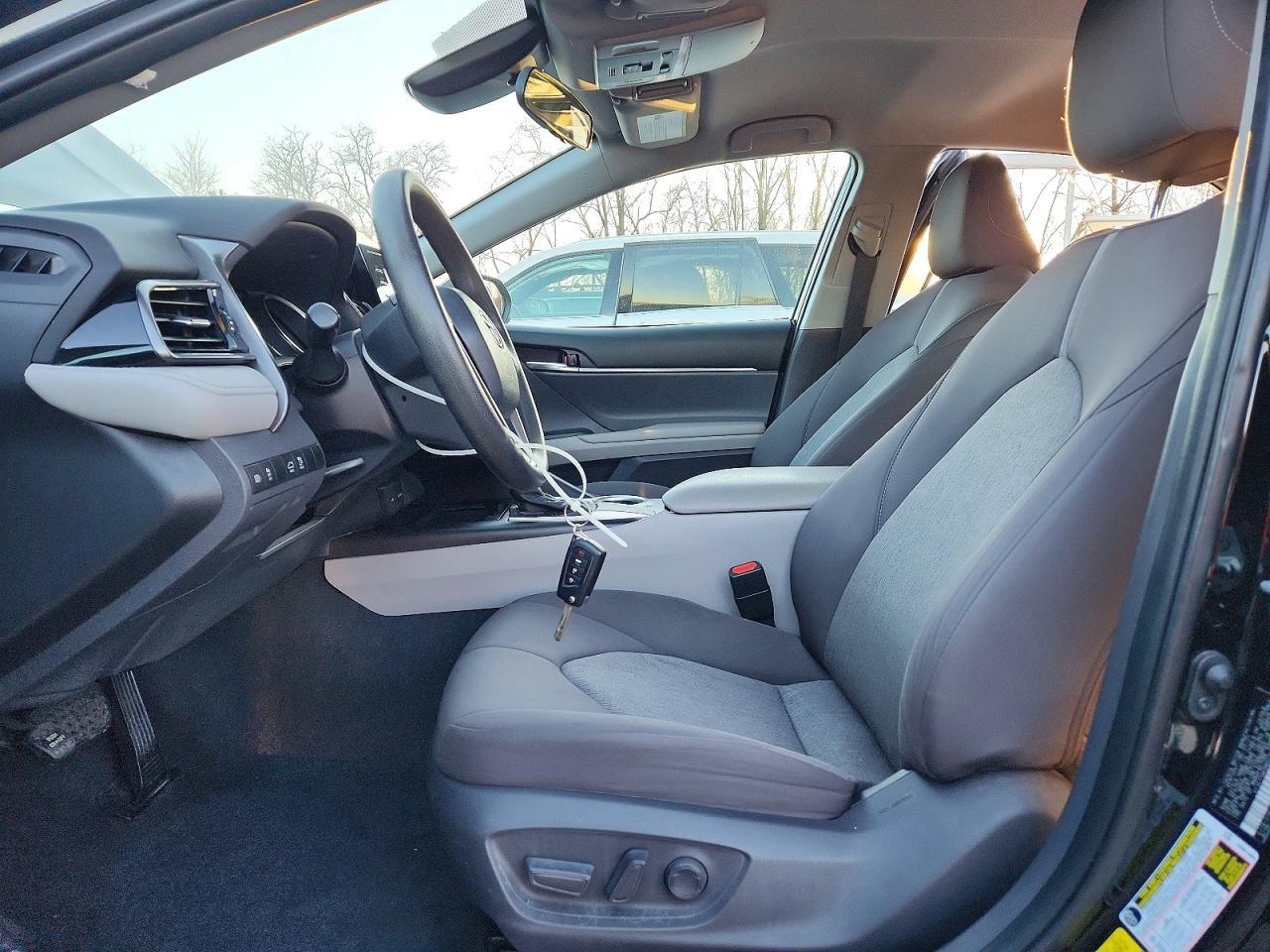 2021 Toyota Camry Le - Image 7