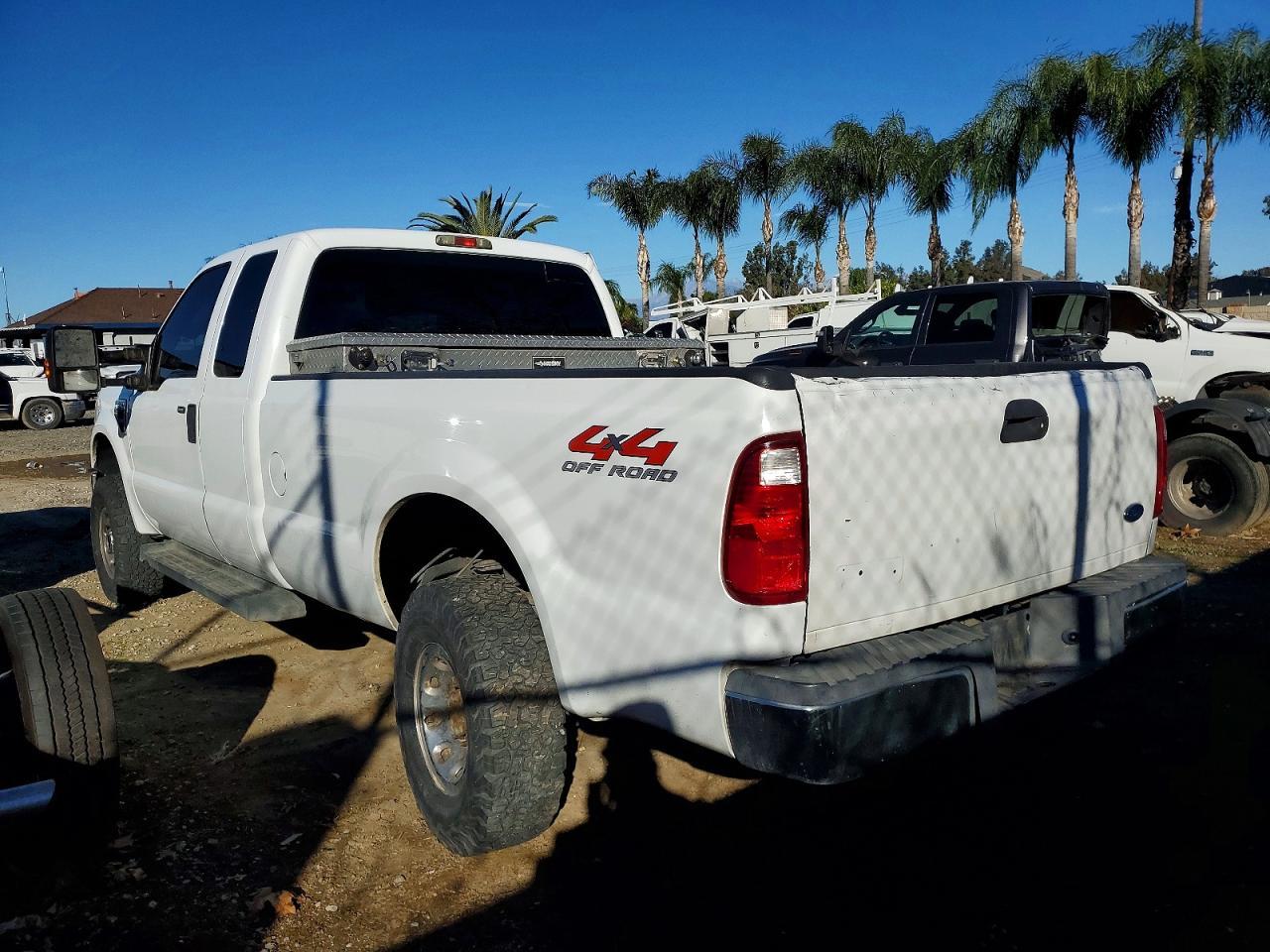 2008 Ford F350 Srw Super Duty - Image 2
