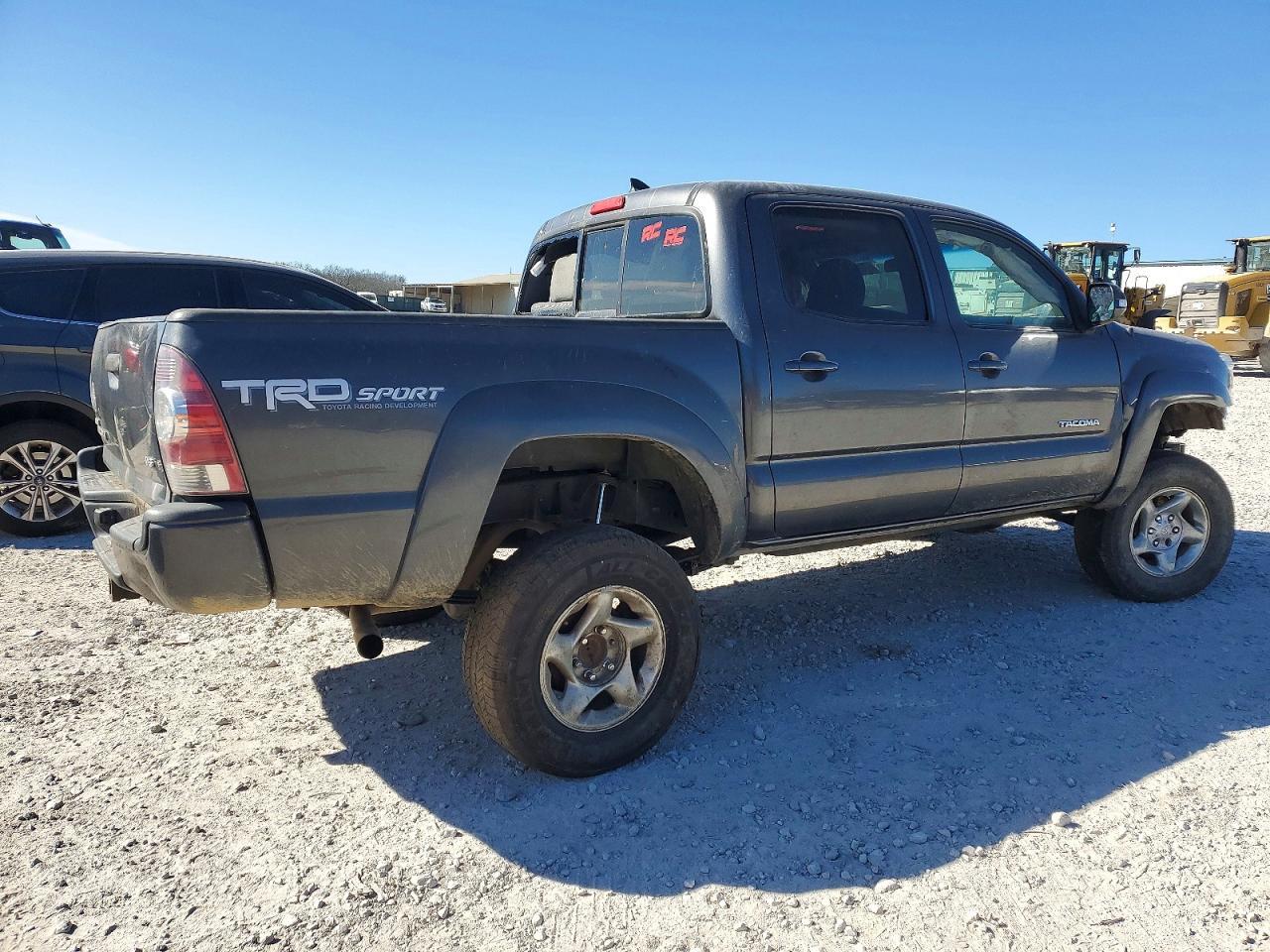 2015 Toyota Tacoma Double Cab - Фото 3