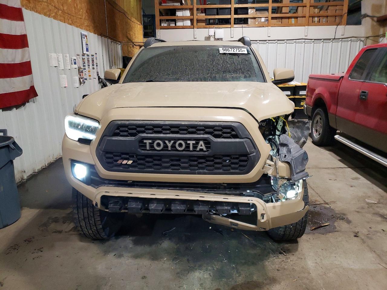 2016 Toyota Tacoma - Image 5