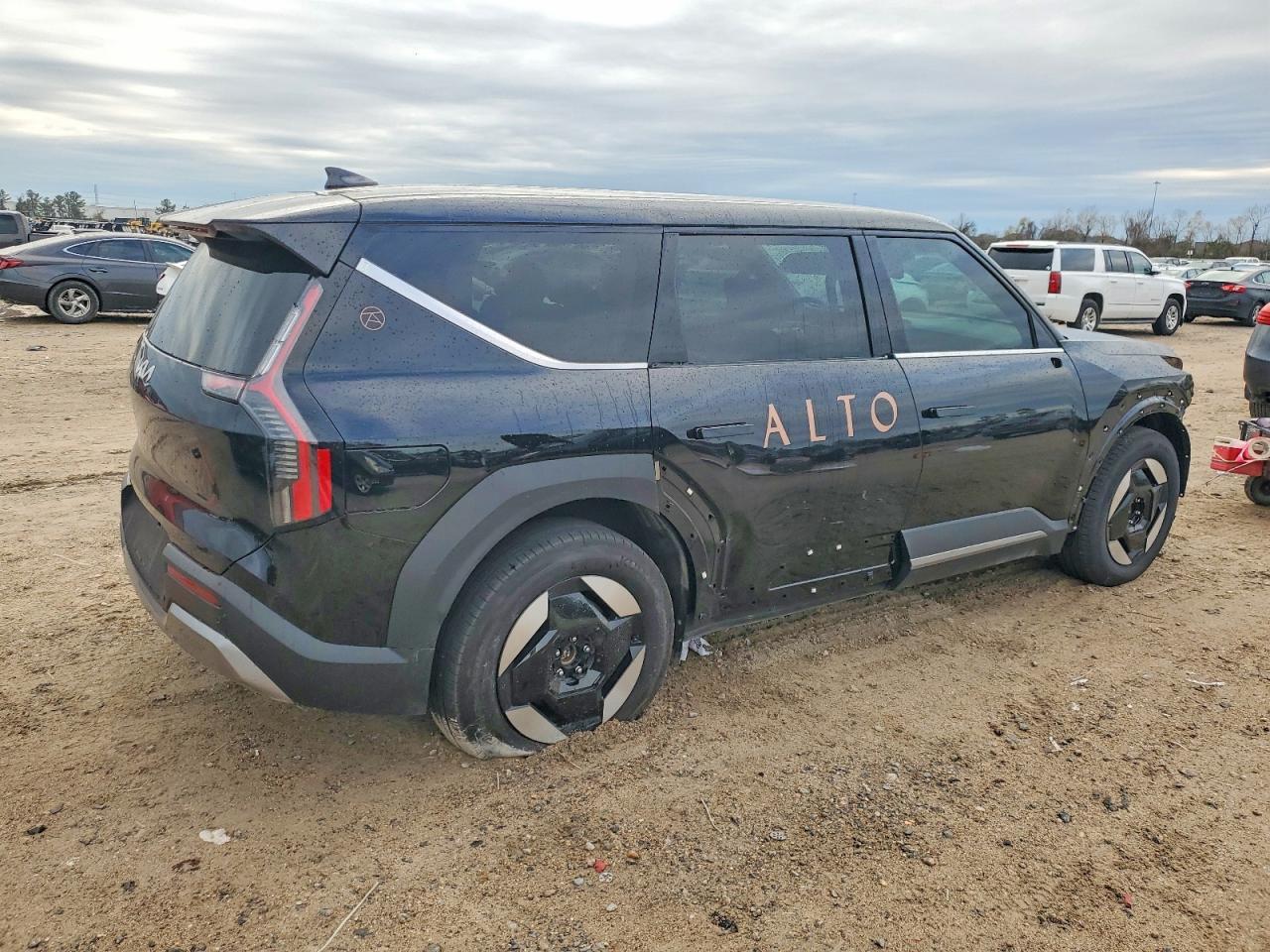 2026 Kia Ev9 Light - Image 3