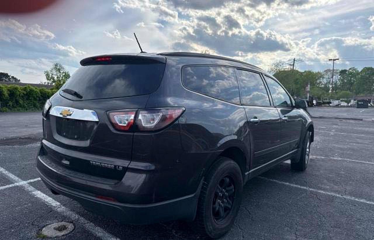 2015 Chevrolet Traverse Ls - Фото 4
