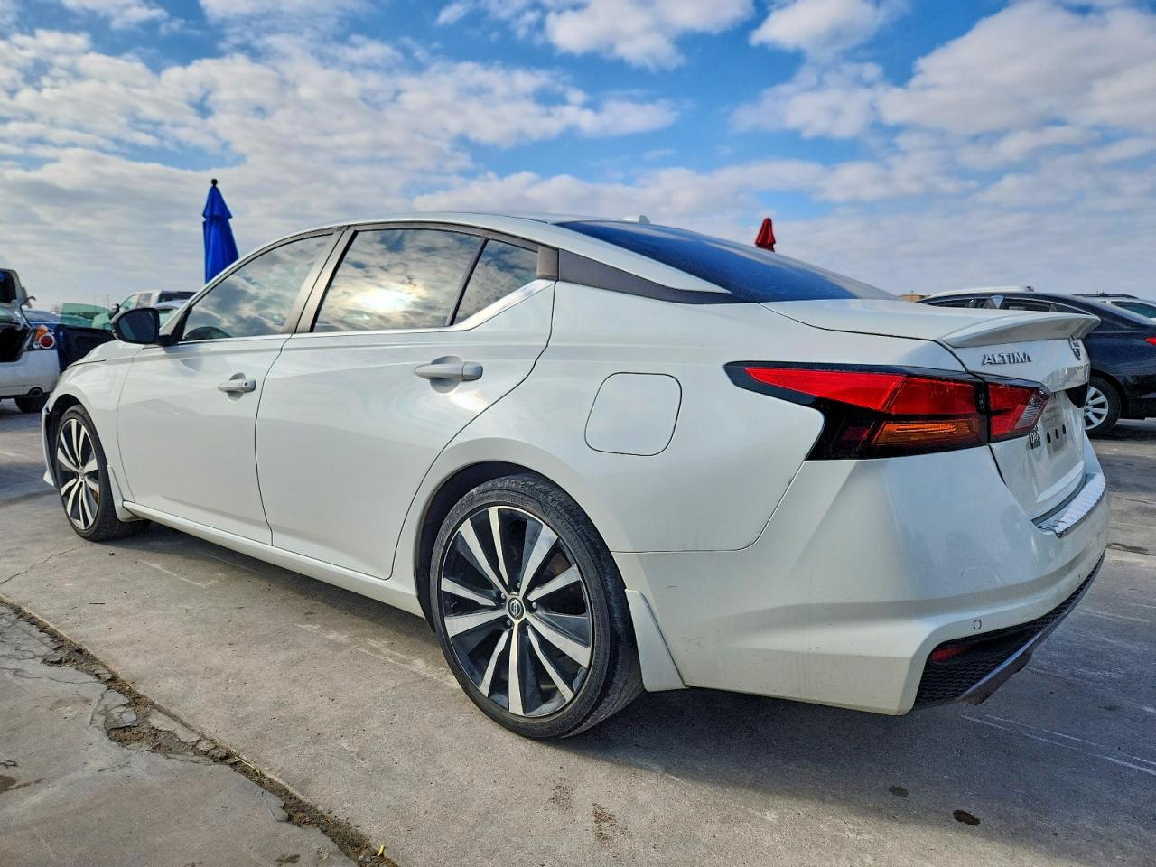2020 Nissan Altima 2.5 Sr - Фото 2