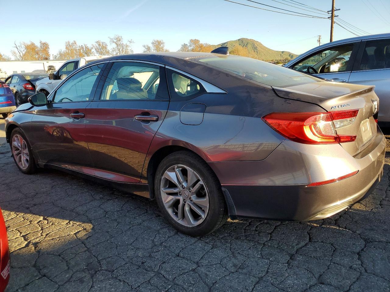 2019 Honda Accord Lx - Фото 2