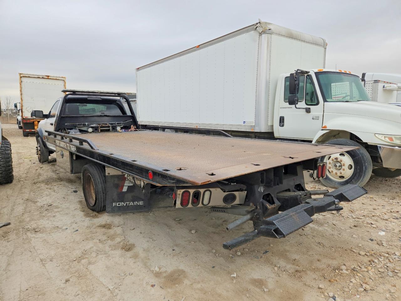 2021 Ram 5500 Rollback Truck - Фото 3