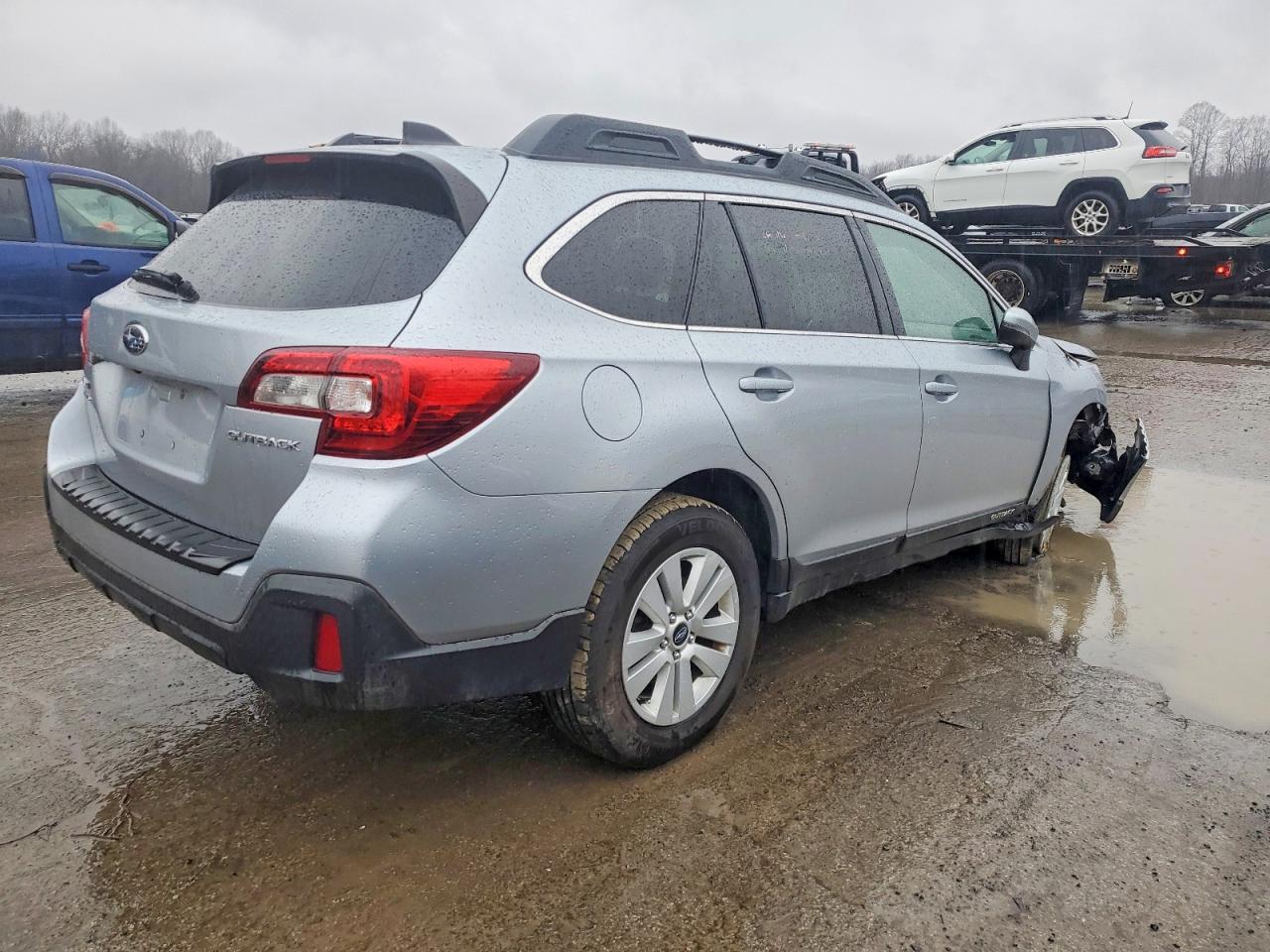 2019 Subaru Outback 2.5I Premium - Фото 3