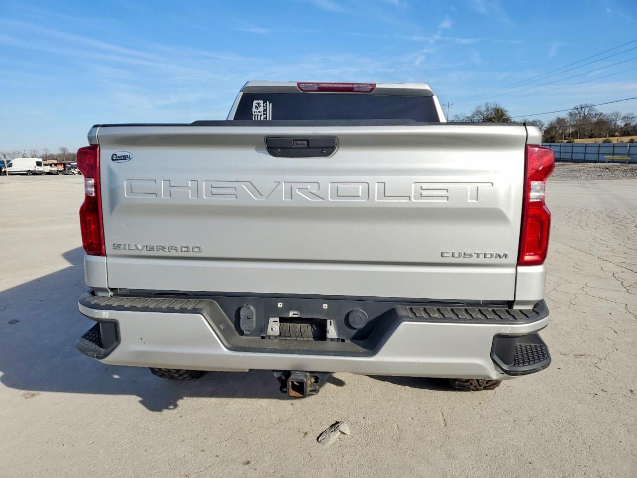 2021 Chevrolet Silverado K1500 Custom - Фото 6