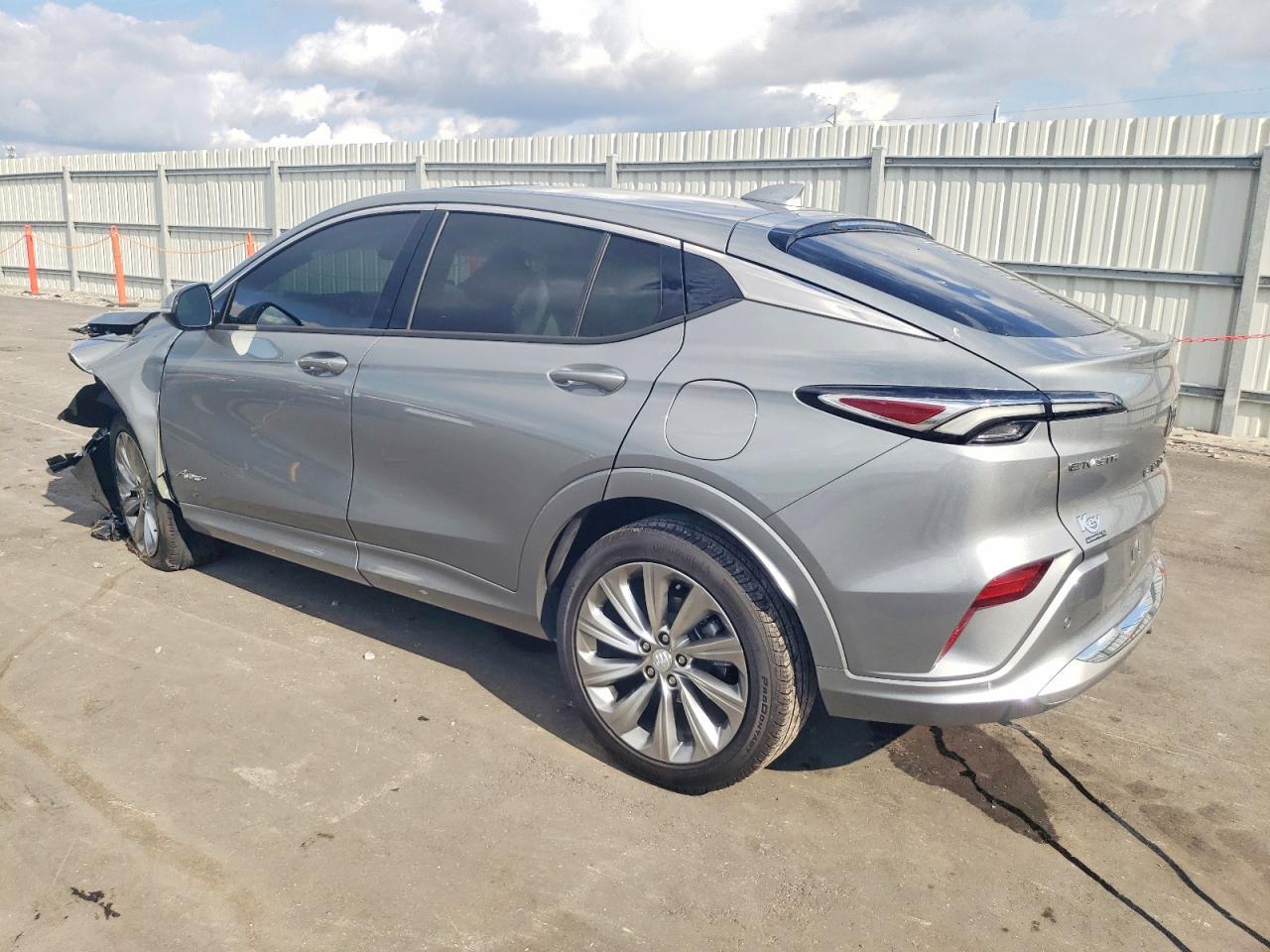 2025 Buick Envista Avenir - Фото 2