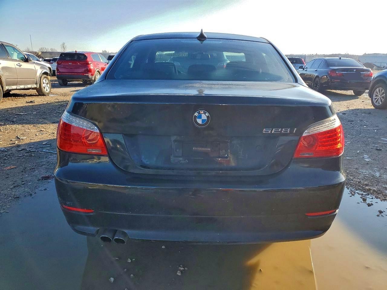 2010 BMW 528 I - Фото 6