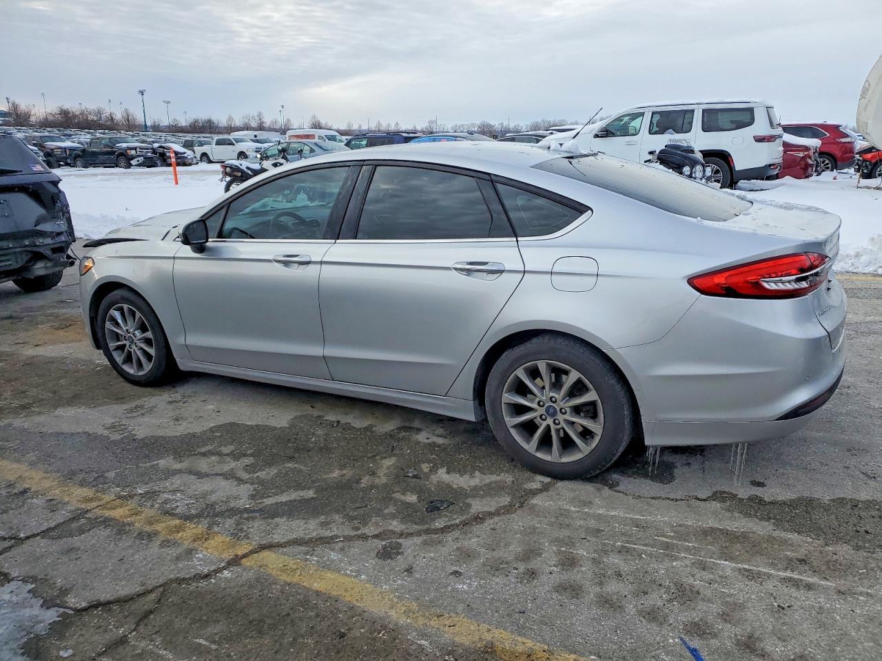 2017 Ford Fusion Se - Image 2
