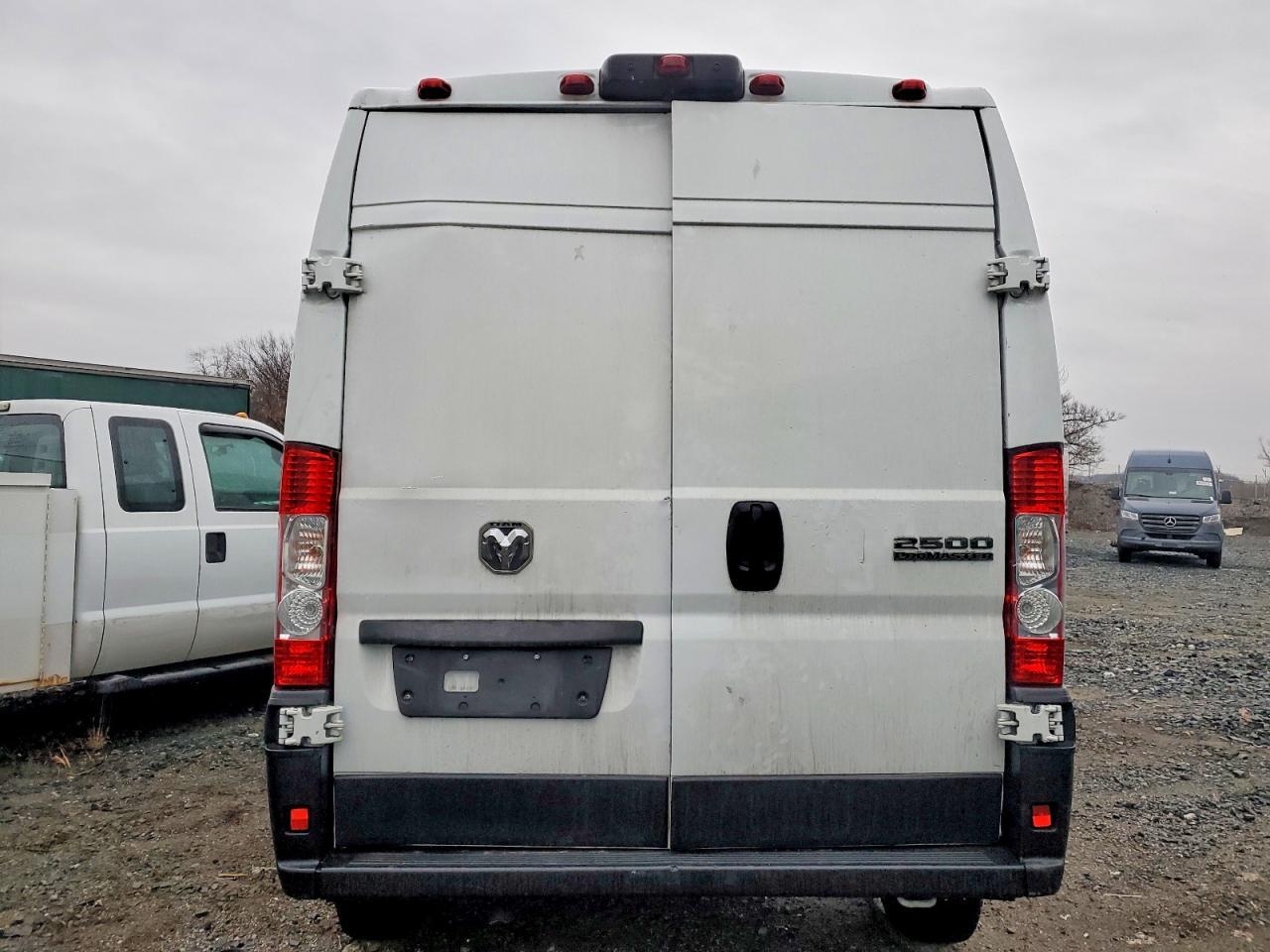 2023 Ram Promaster 2500 High Roof Delivery Van - Image 6
