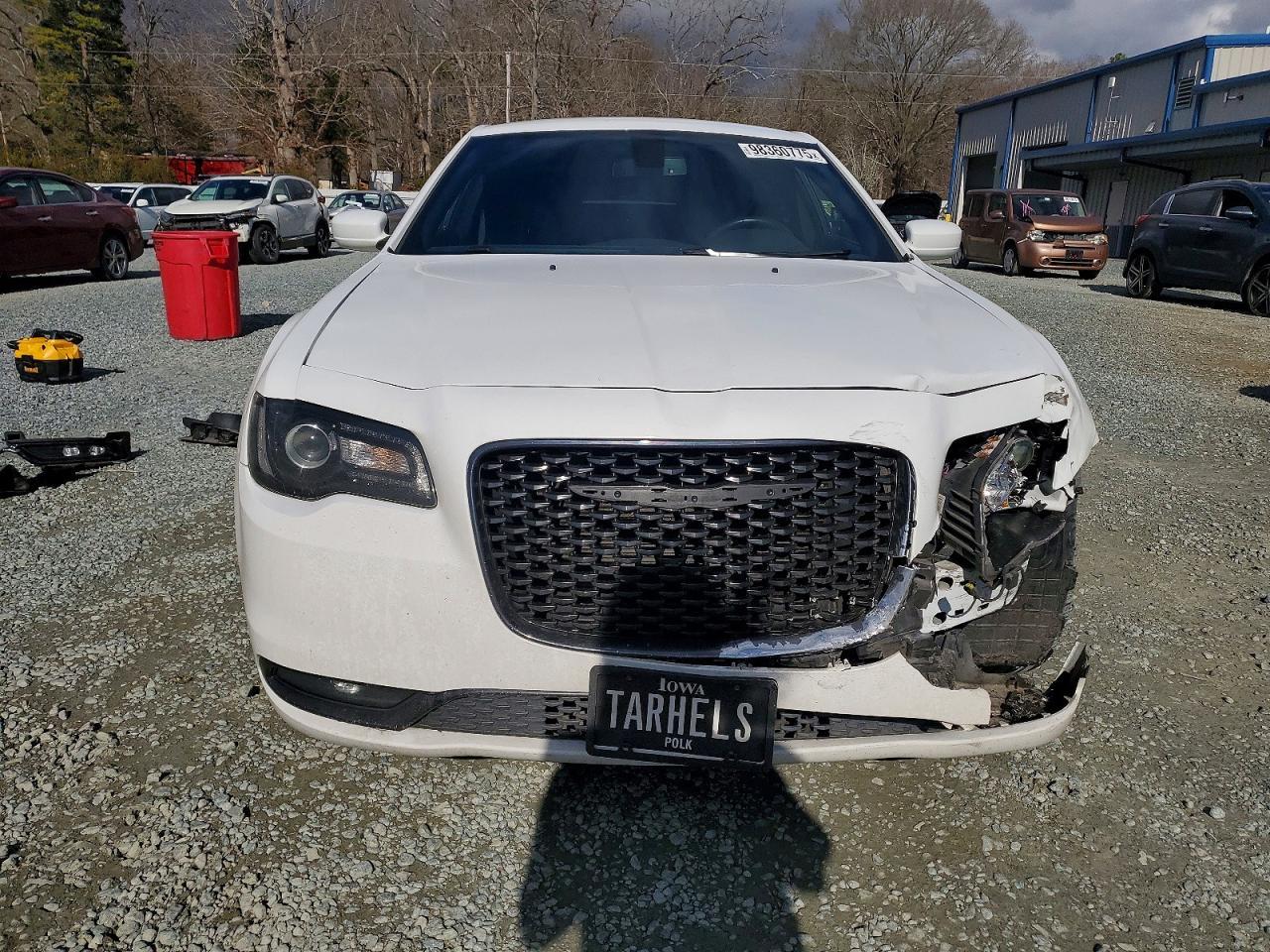 2019 Chrysler 300 S - Image 5