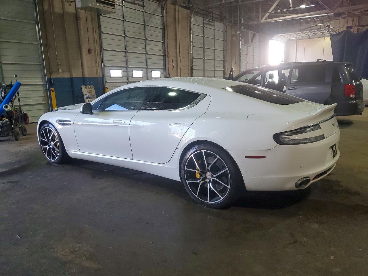 2016 Aston Martin Rapide S - Фото 2
