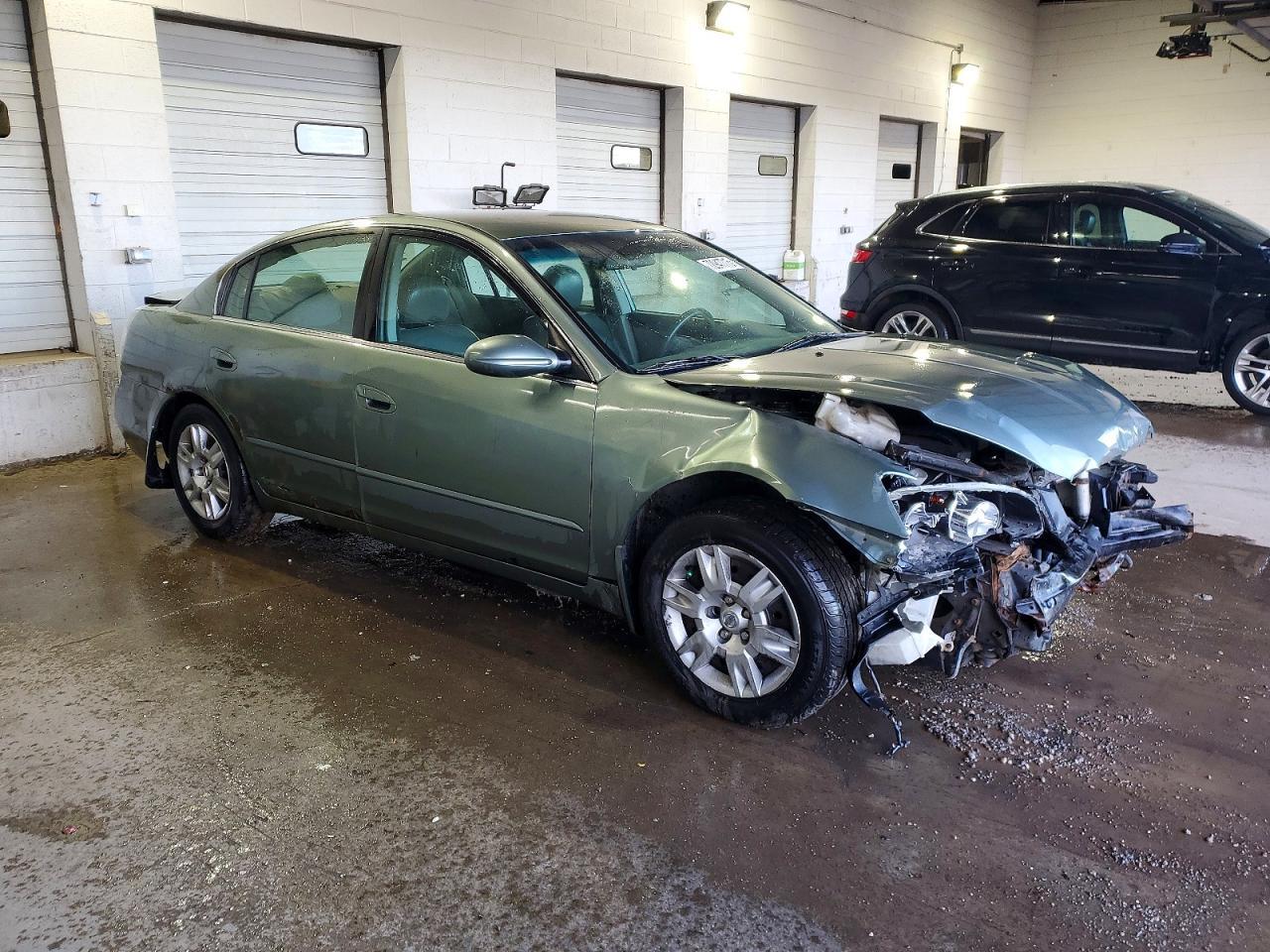 2005 Nissan Altima 2.5 - Фото 4