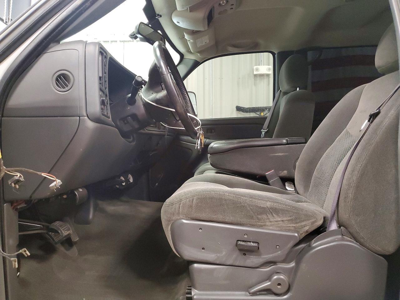 2005 Chevrolet Silverado K1500 - Image 7