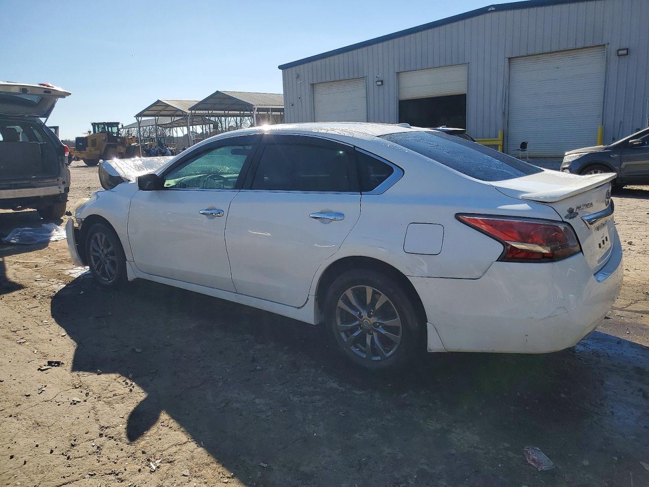 2015 Nissan Altima 2.5 - Фото 2