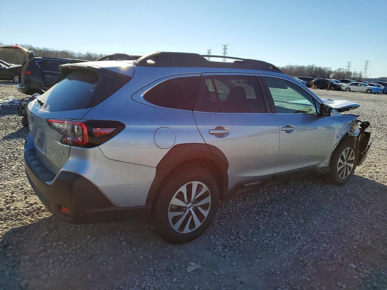 2025 Subaru Outback Premium - Фото 3