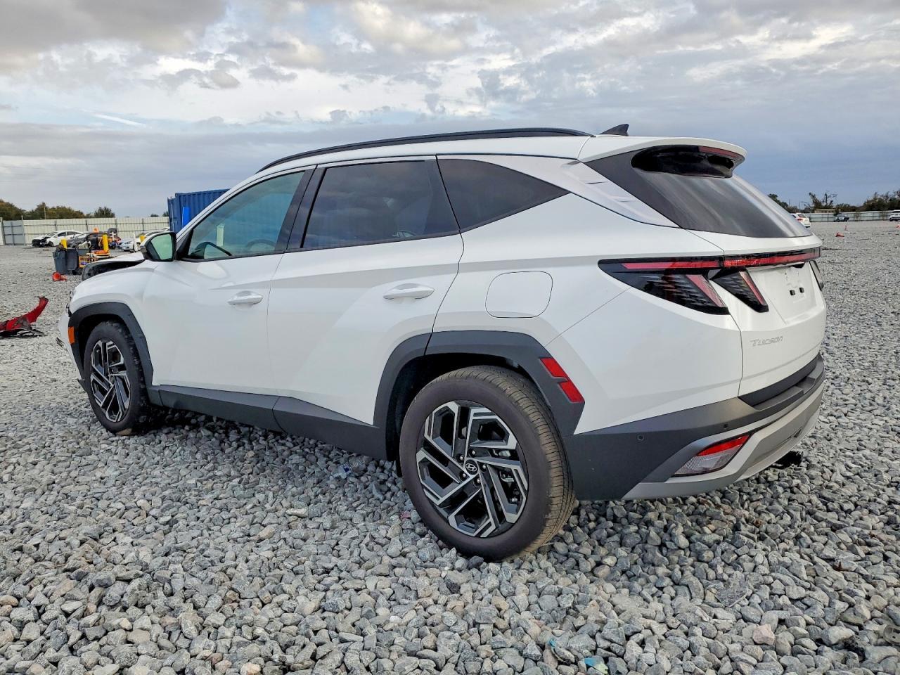 2025 Hyundai Tucson Limited - Фото 2