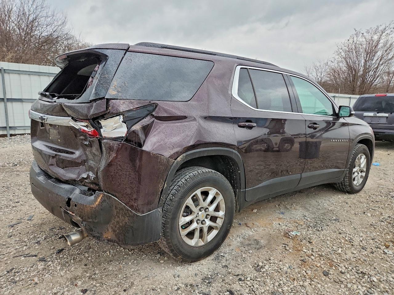2020 Chev Traverse Lt - Фото 3