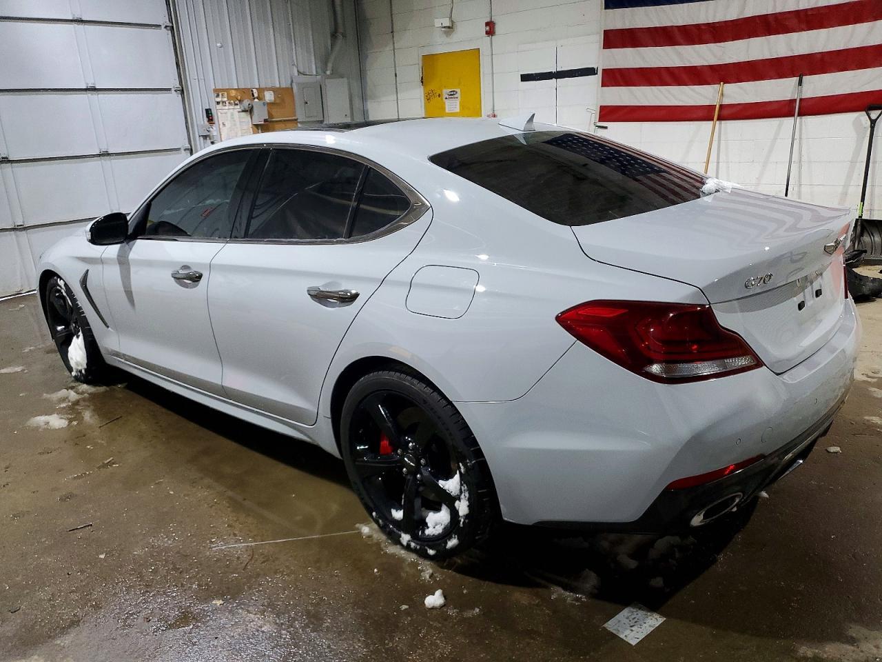 2021 Genesis G70 - Фото 2