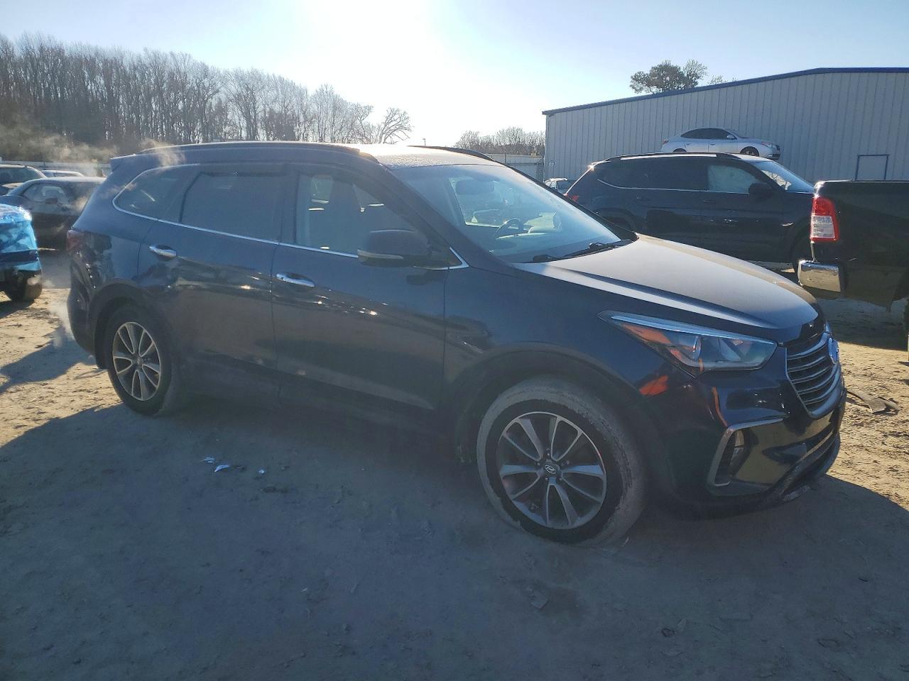 2017 Hyundai Santa Fe Se - Фото 4