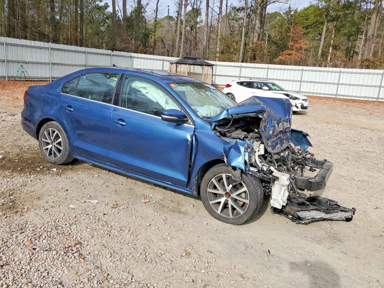 2017 Volkswagen Jetta Se - Фото 4