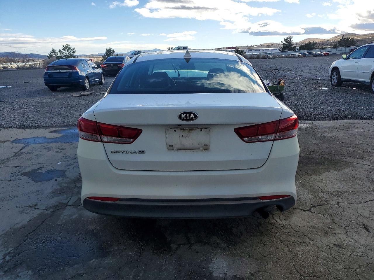 2018 Kia Optima Lx - Image 6