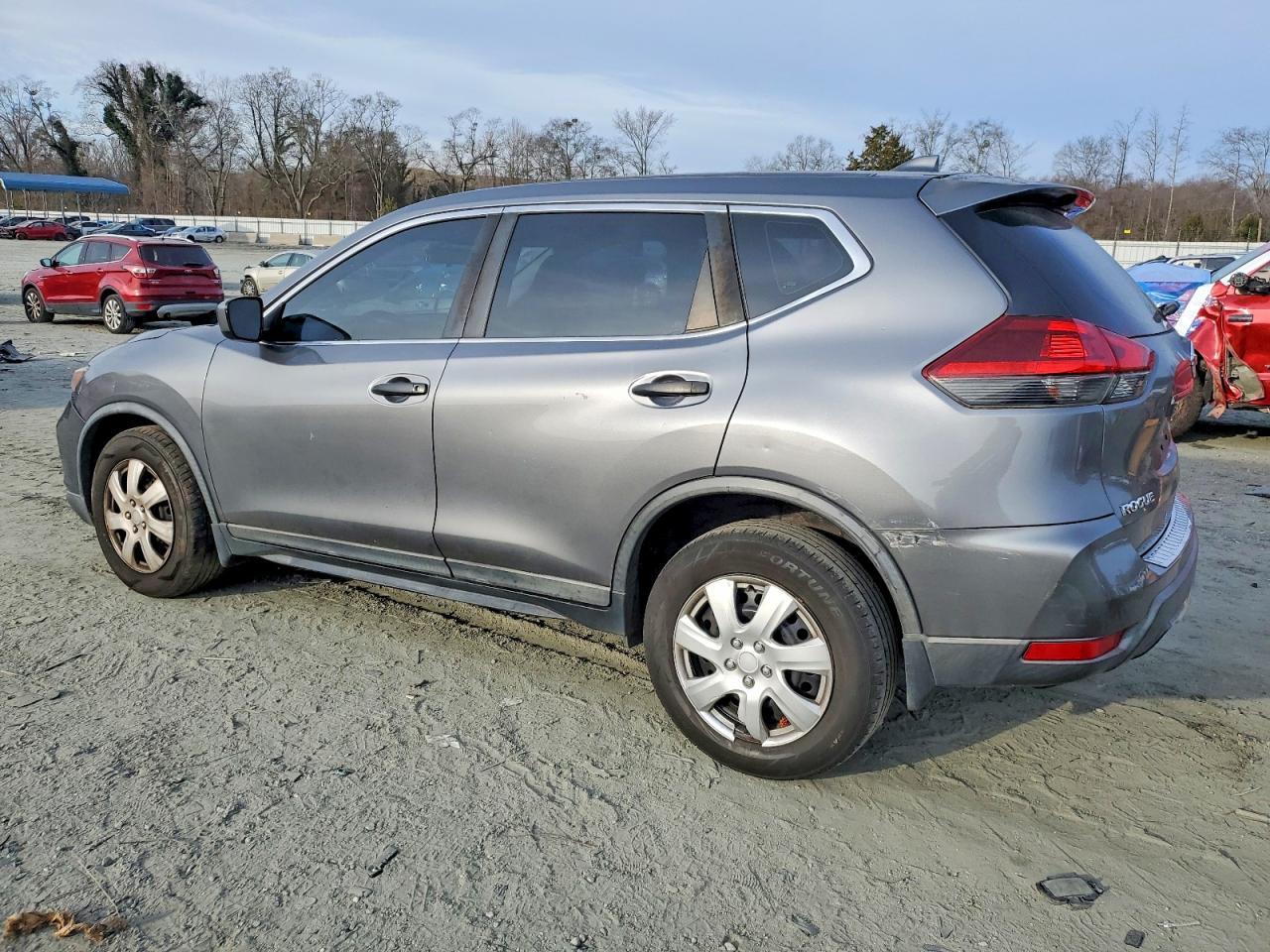 2018 Nissan Rogue S - Image 2