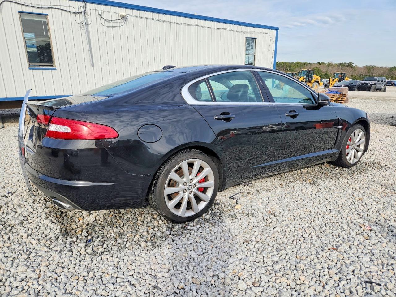 2011 Jaguar Xf Premium - Фото 3