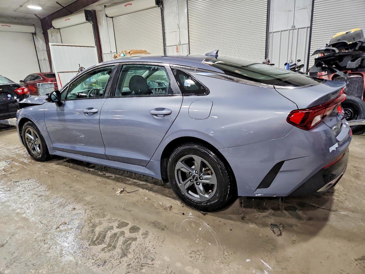 2022 Kia K5 Lx - Фото 2