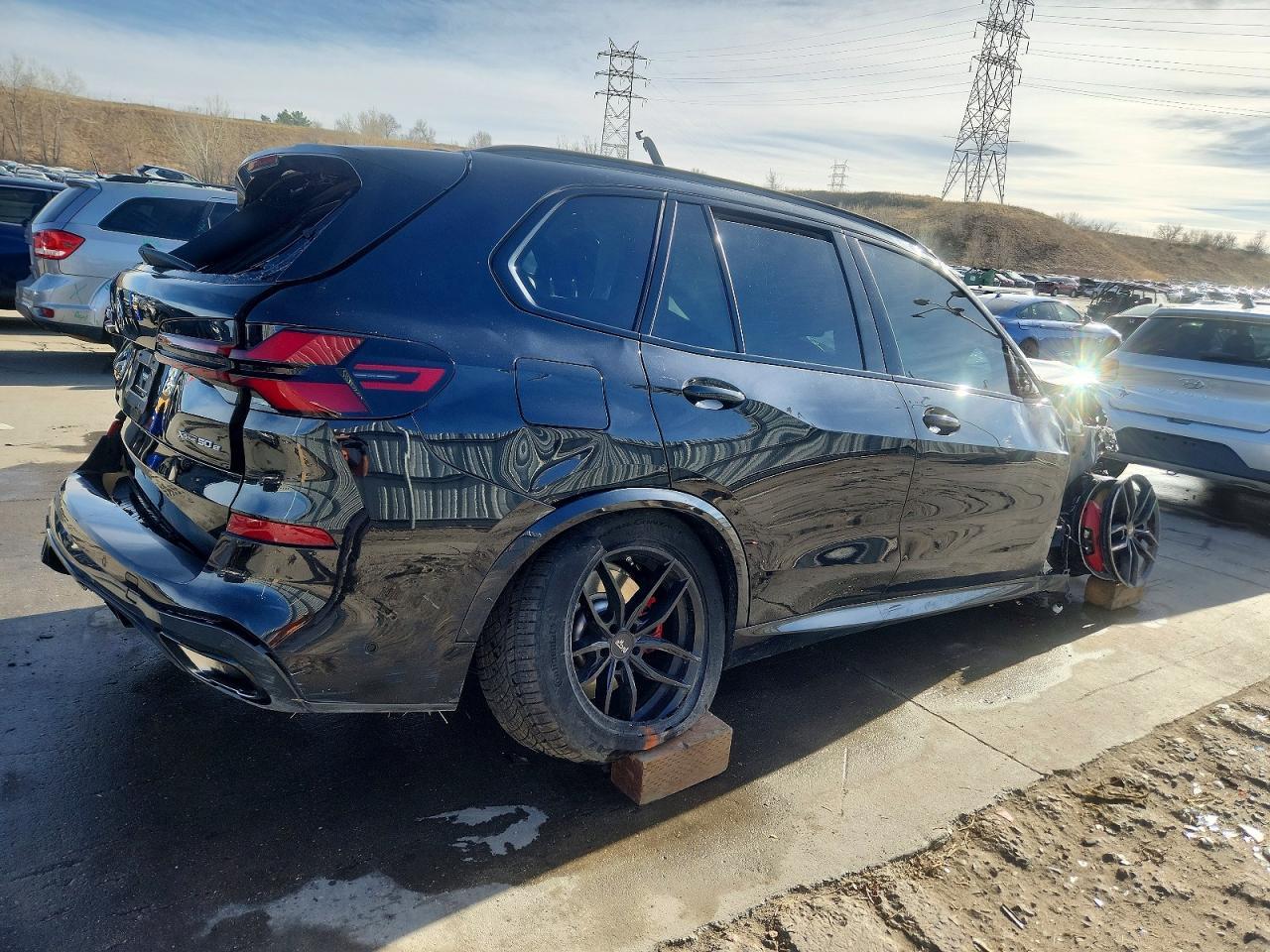 2024 BMW X5 xDrive50E - Image 3