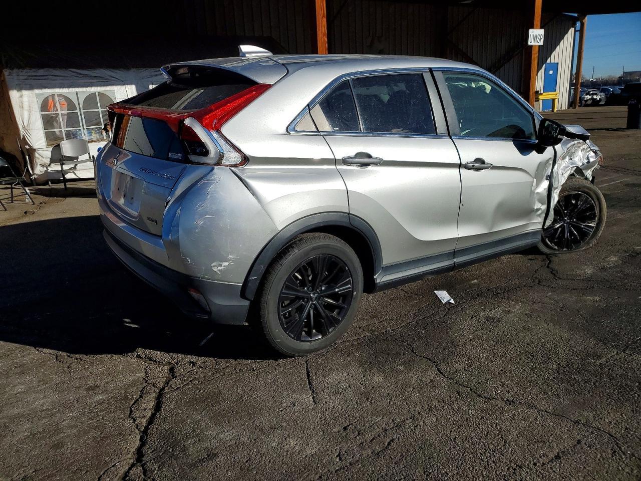 2018 Mitsubishi Eclipse Cross Le - Фото 3