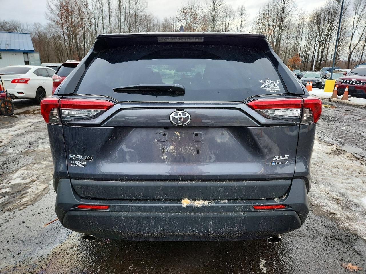 2025 Toyota Rav4 Xle - Image 6
