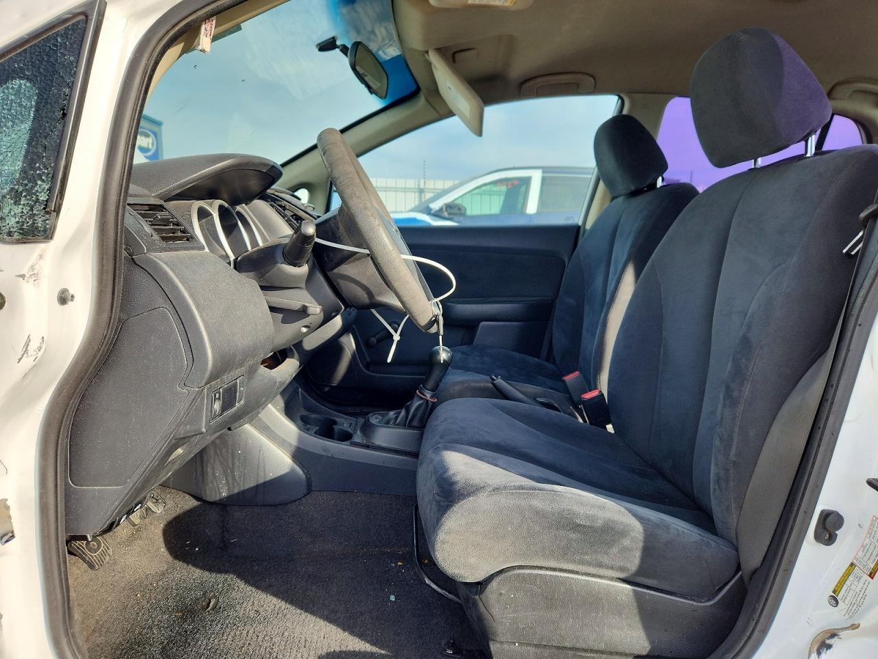 2011 Nissan Versa 1.6 Base - Фото 7