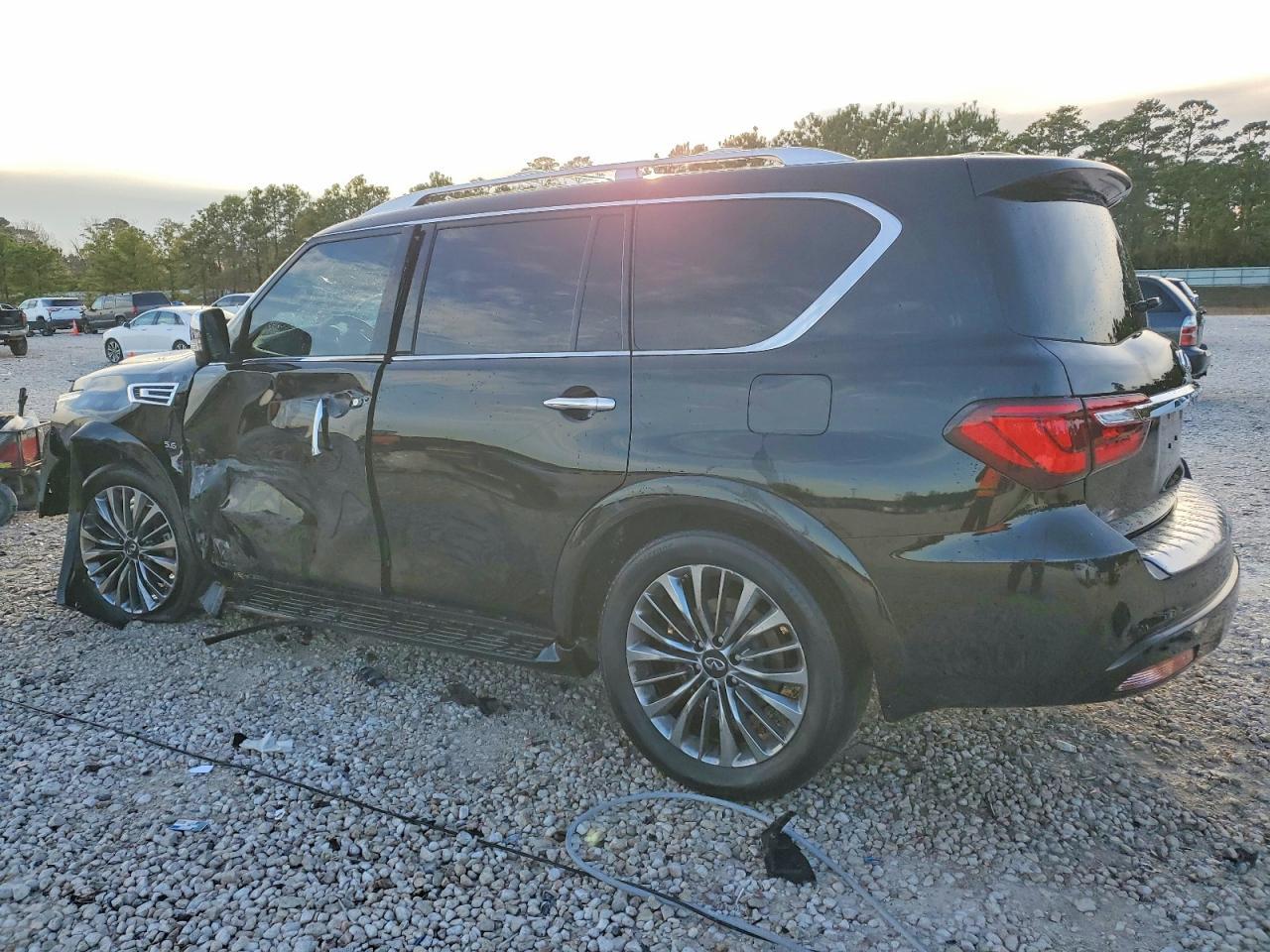 2019 Infiniti Qx80 Luxe - Image 2