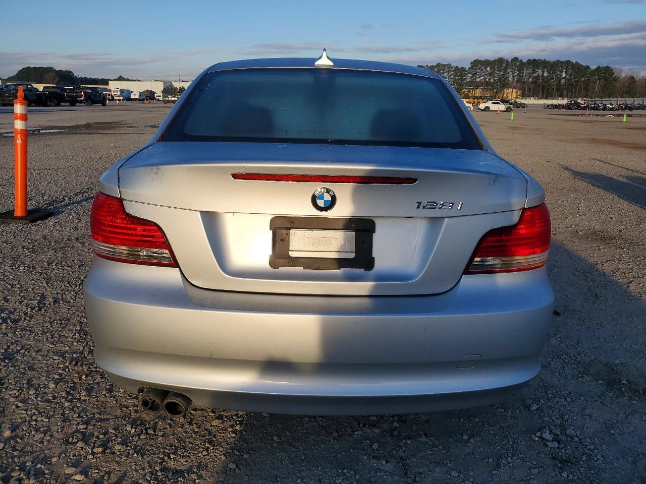 2009 BMW 128 I - Фото 6